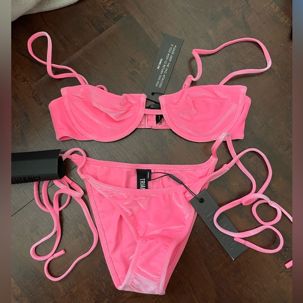 New with tags Triangl pink velvet underwire bikini xs